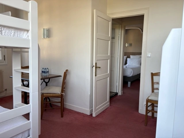 Suite 6 pax